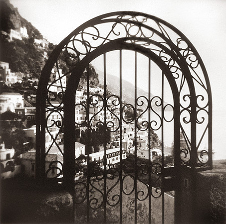 Gate, Positano