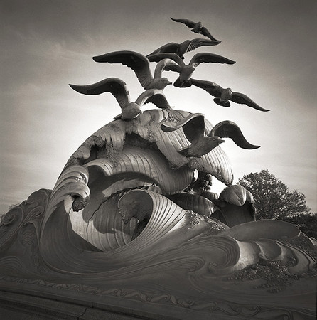 Gulls & Wave, Navy-Marine Memorial